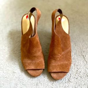 Michael Kors sandal heals